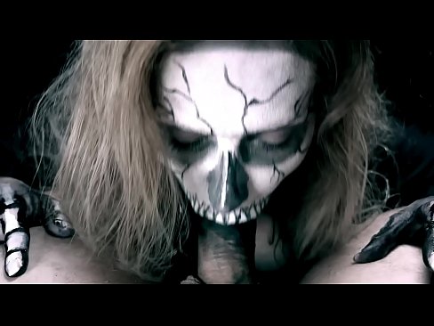 ❤️ Demon girl zuigt pik met haar zwarte mond en slikt sperma. ️ Super sex at porn nl.super-vip.top